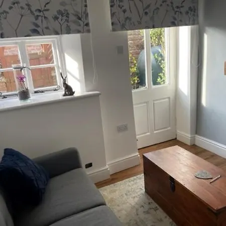 White House * קרליסל